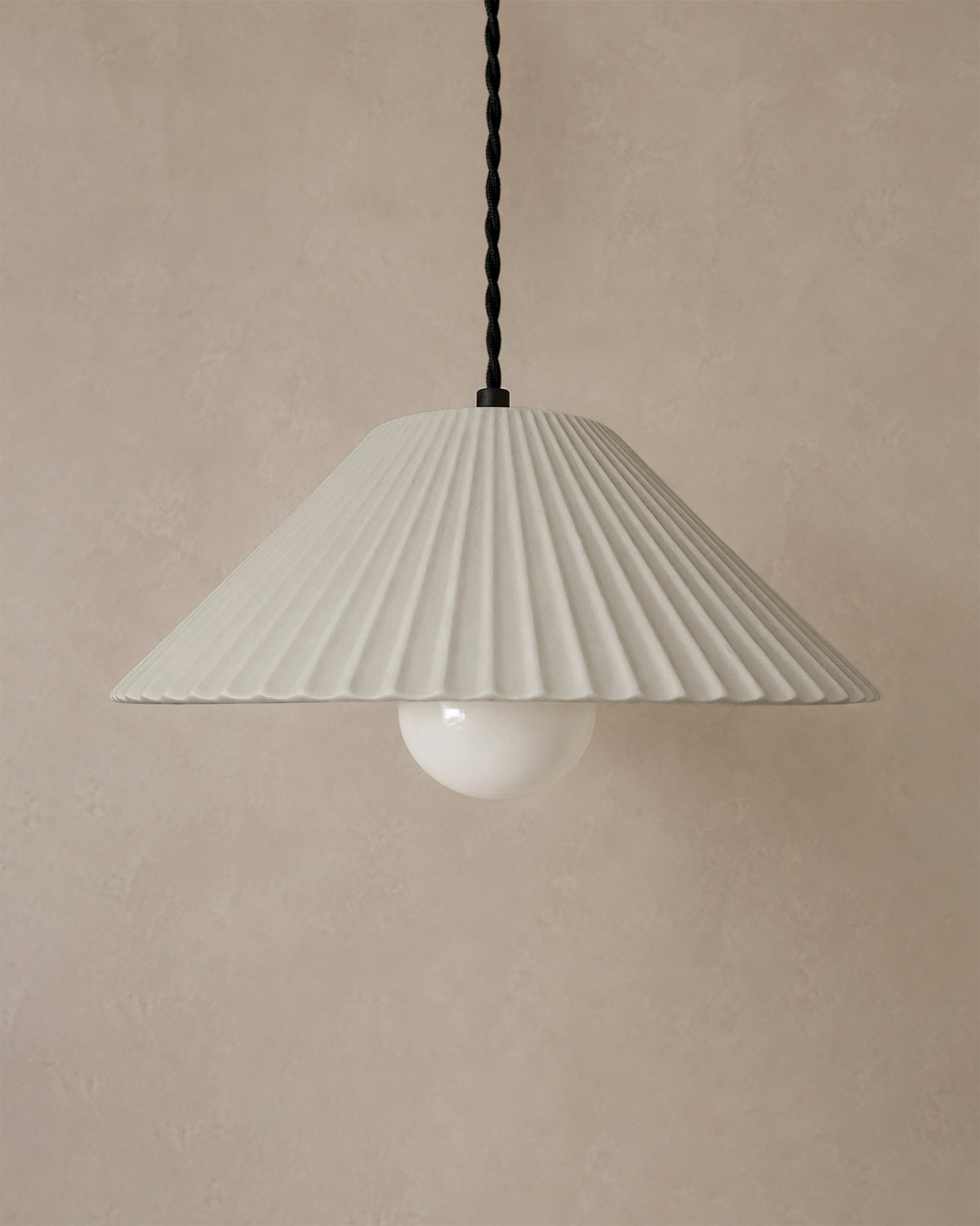 Montebello Pendant · Bone