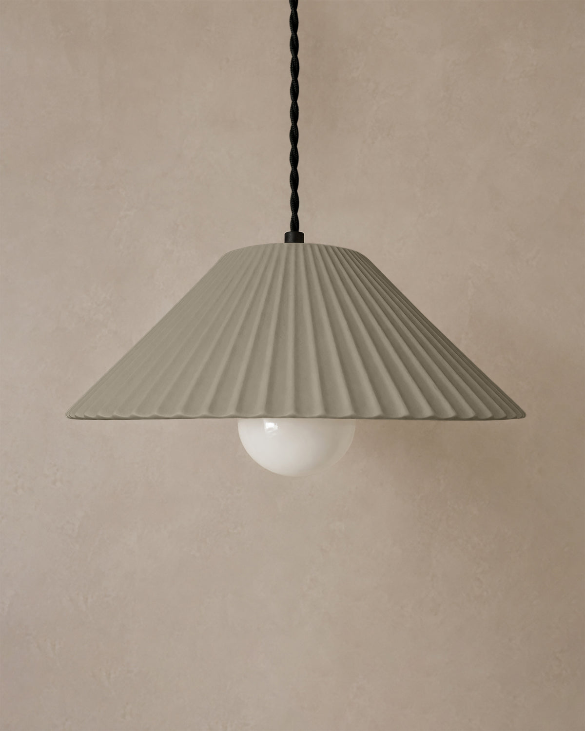 Montebello Pendant · Dune
