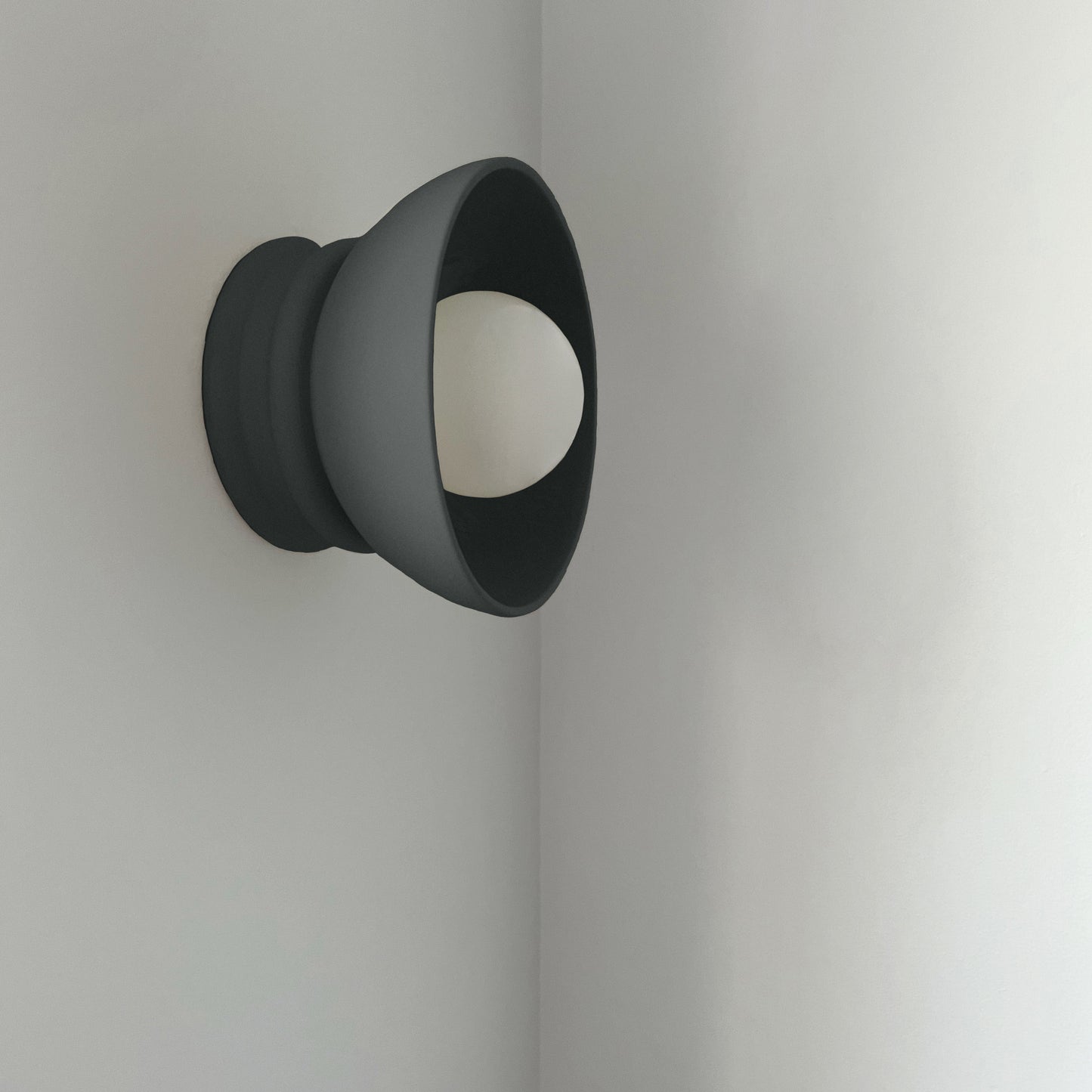 Small Pompeii Wall Sconce - Shadow