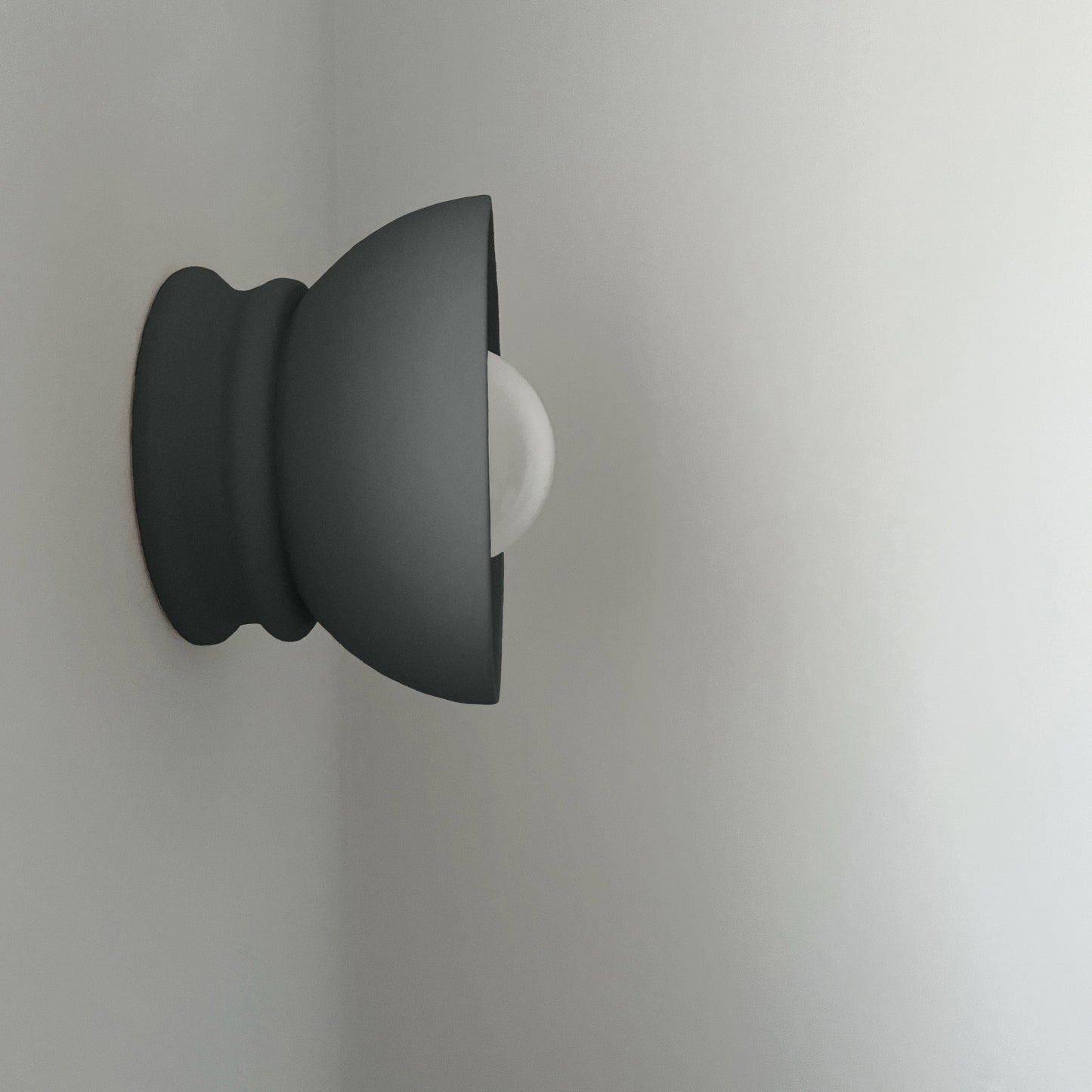 Small Pompeii Wall Sconce - Shadow