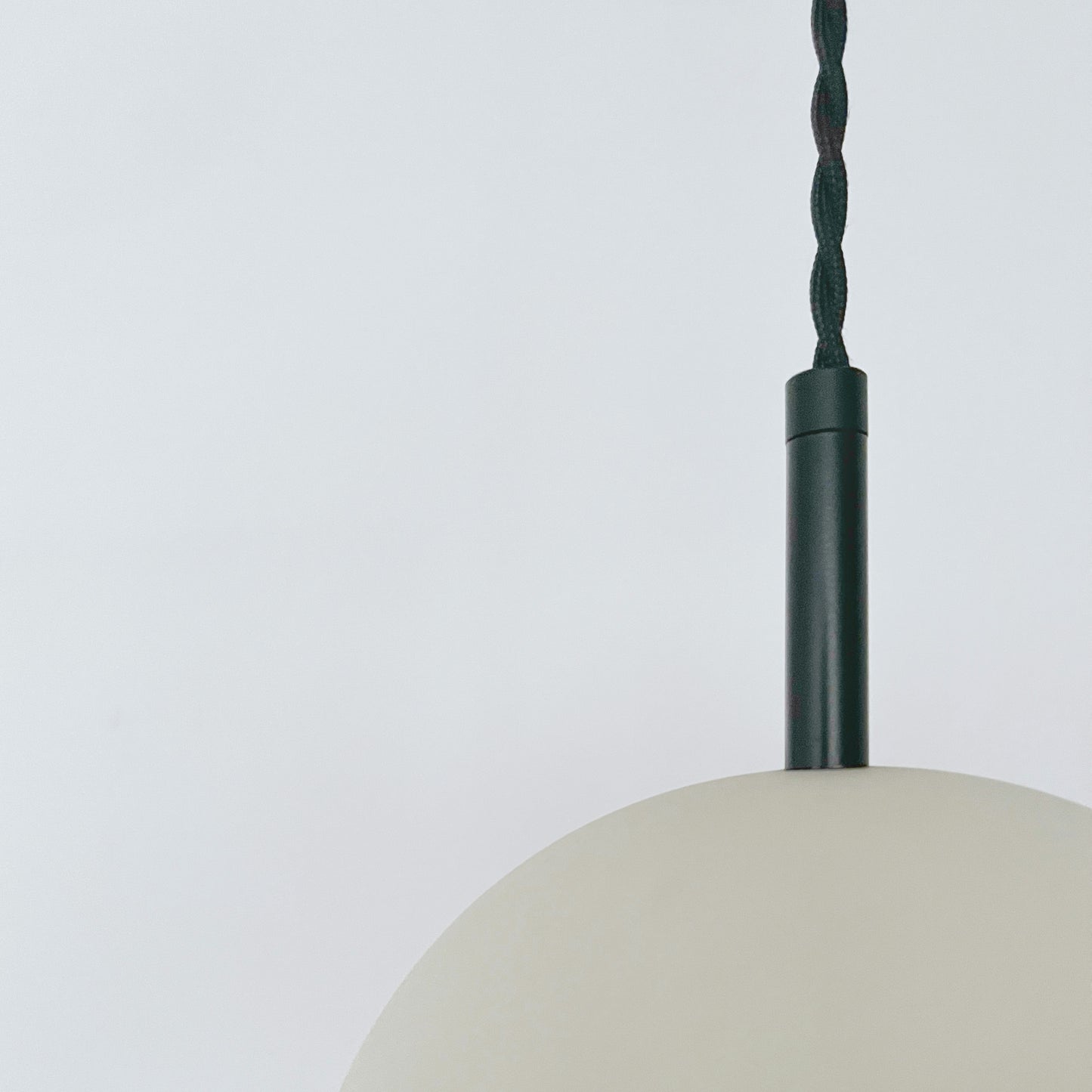 Tulipano Pendant Light | Minimalist Hanging Fixture | Bone White