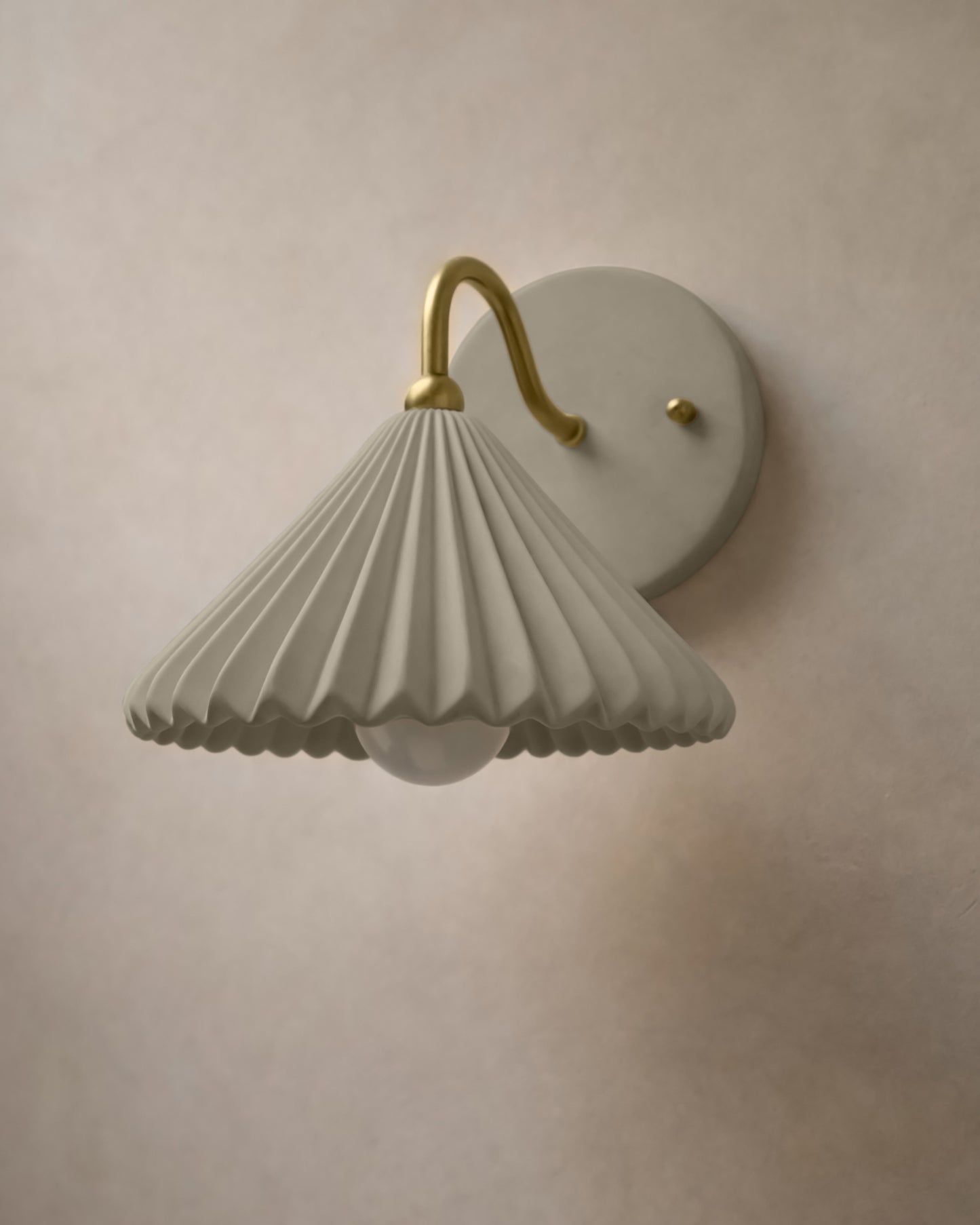 Picco Wall Sconce | Small Pleated Light Fixture | Natural Dune