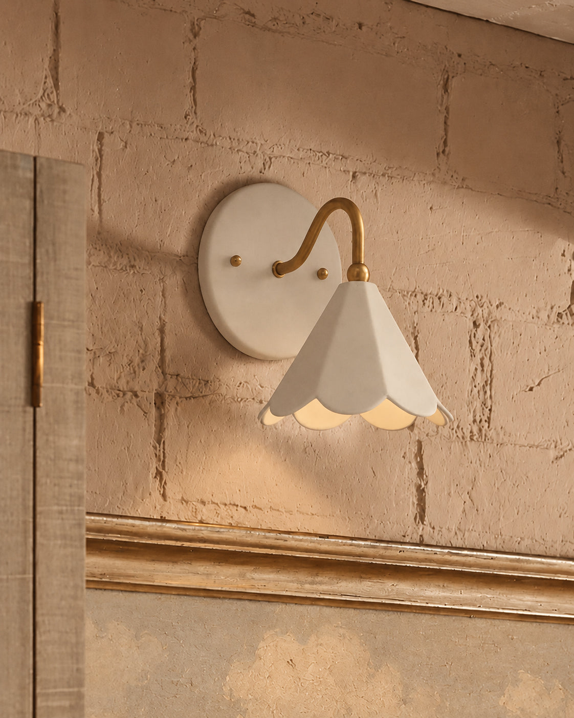 Torino Wall Sconce | Small Deco Light Fixture | Bone White