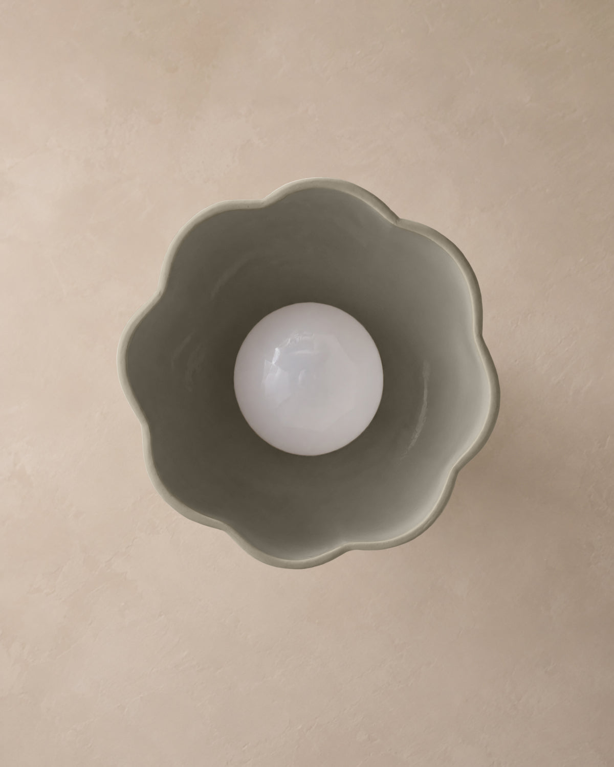 Vallea Small Pendant · Dune