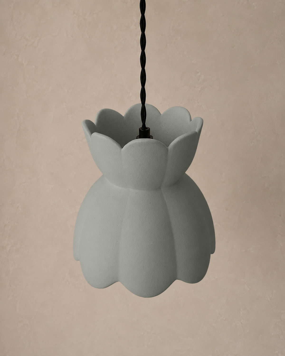 Vallea Small Pendant · Fog