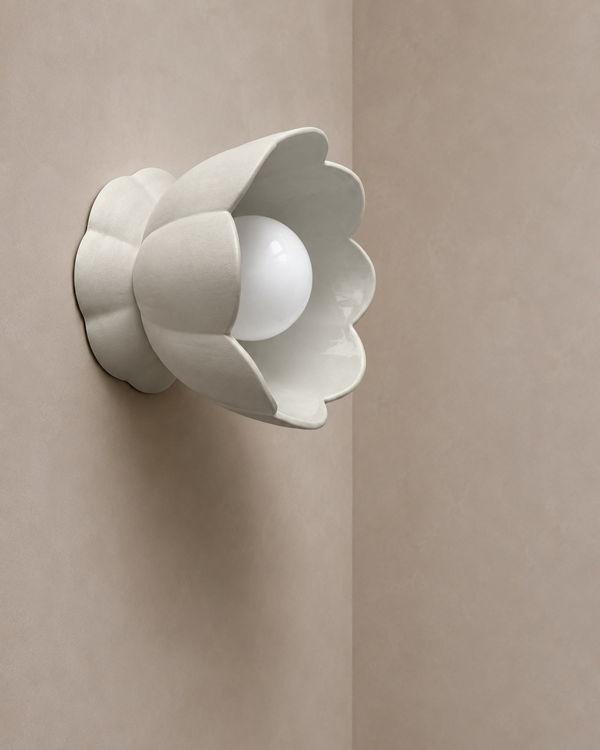 Vallea Small Sconce · Bone