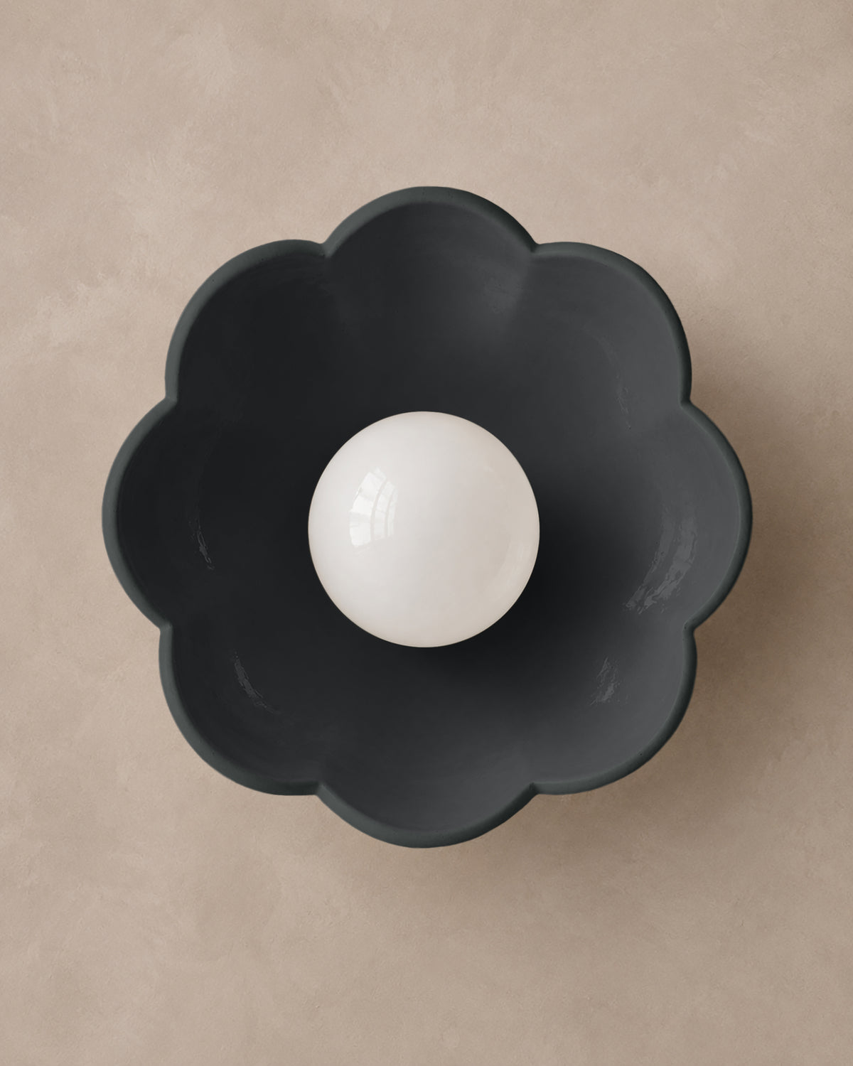 Vallea Small Sconce · Shadow